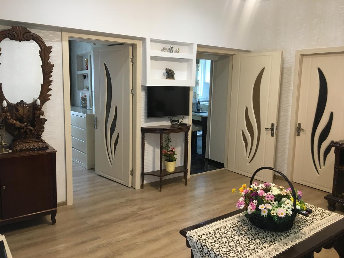 Апартаменты Newly Renovated House Тбилиси Экстерьер фото